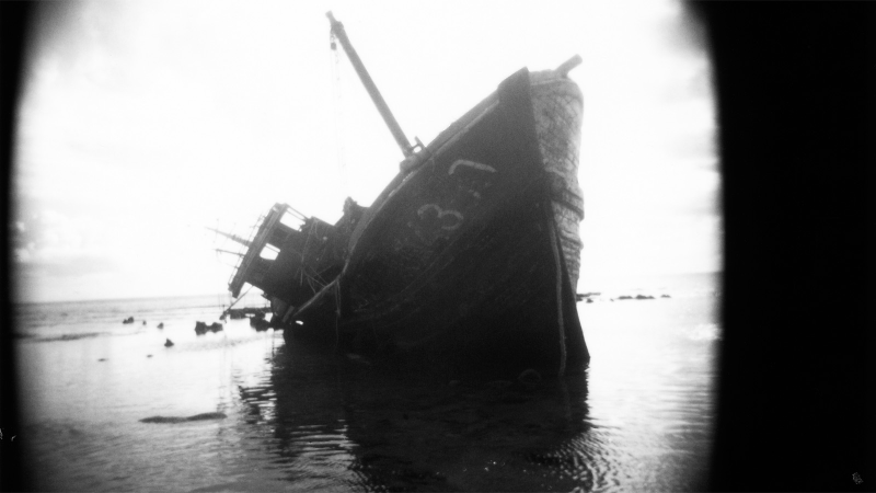 Illustration for article titled 30 Beautifully Haunting Shipwrecks From Around the World